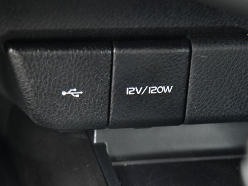 Used 2024 Toyota Camry SE image 23