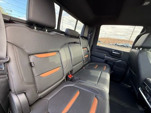 Used 2020 GMC Sierra 2500 AT4 w/ AT4 Premium Package image 18