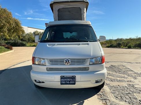 Used 2002 Volkswagen Eurovan MV image 3