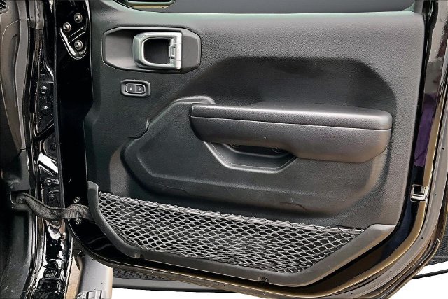 Used 2021 Jeep Gladiator Rubicon AWD/4WD image 29