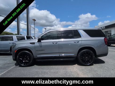 Used 2022 GMC Yukon SLT w/ SLT Premium Package AWD/4WD image 5