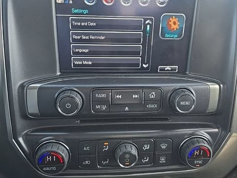 Used 2018 Chevrolet Silverado 1500 LT w/ LT Eassist Package RWD image 15