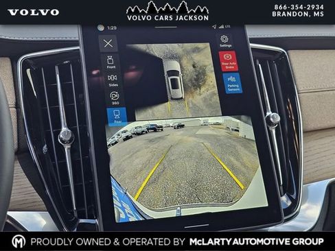 New 2026 Volvo XC90 B6 Ultra w/ Protection Package Premier AWD/4WD image 11