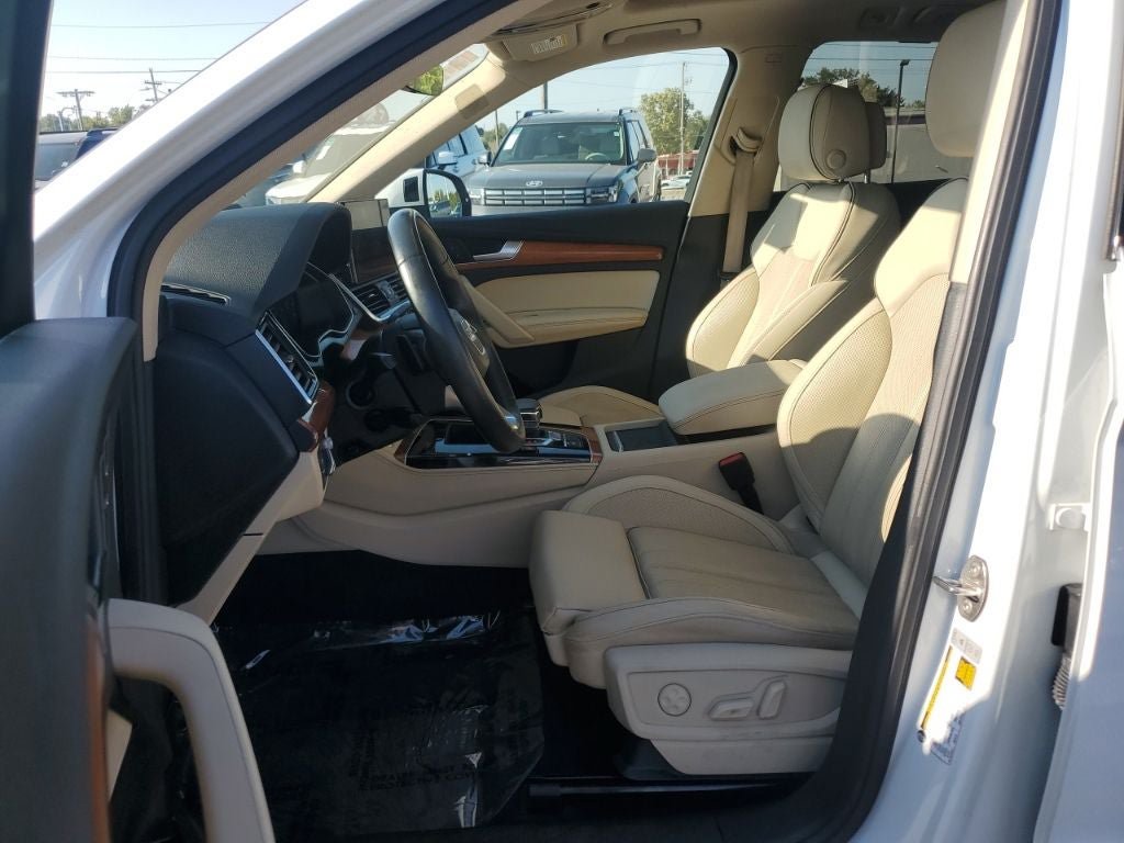 Used 2021 Audi Q5 Prestige w/ Prestige Package AWD/4WD image 17