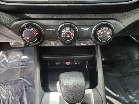 Used 2022 Kia Forte LXS FWD image 19