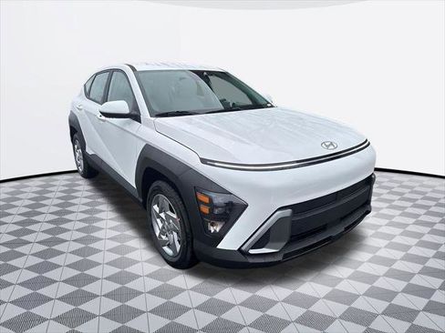 New 2026 Hyundai Kona SE image 3