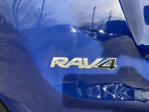 Used 2015 Toyota RAV4 Limited image 34