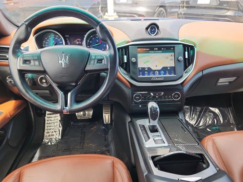 Used 2015 Maserati Ghibli S Q4 AWD/4WD image 18