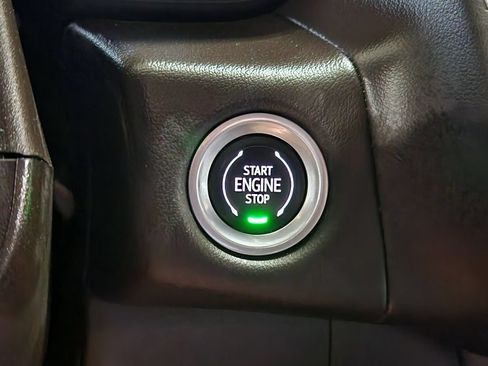 Used 2022 GMC Yukon SLT w/ SLT Premium Package RWD image 40