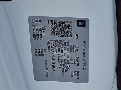 Used 2021 GMC Savana 2500 w/ Driver Convenience Package image 29