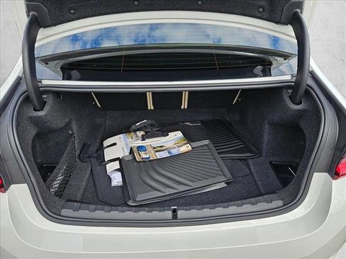 Used 2025 BMW 330i Sedan w/ Convenience Package image 7