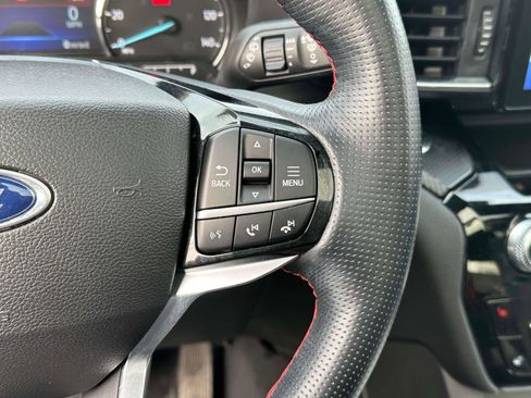 Used 2022 Ford Explorer ST-Line w/ Class IV Trailer Tow Package image 23