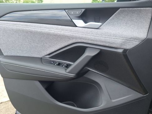 New 2026 Volkswagen Tiguan S FWD image 20