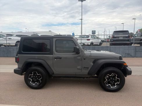 Used 2021 Jeep Wrangler Sport AWD/4WD image 4