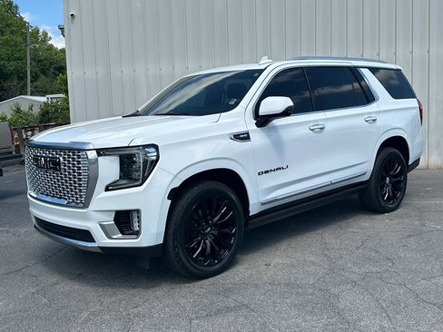 Used 2022 GMC Yukon Denali w/ Max Trailering Package AWD/4WD image 2
