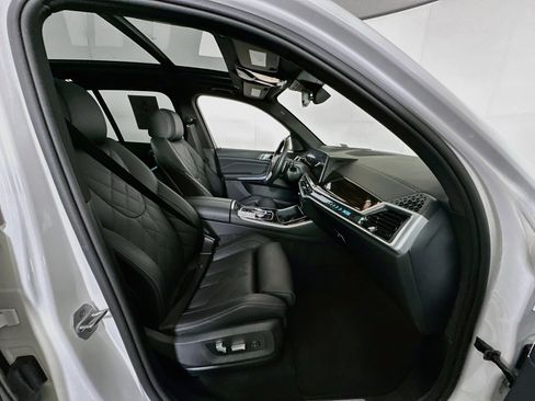 Used 2026 BMW X5 sDrive40i RWD image 34