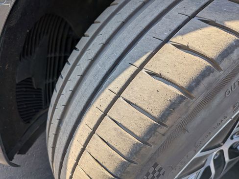 Used 2020 Porsche Taycan Turbo image 12