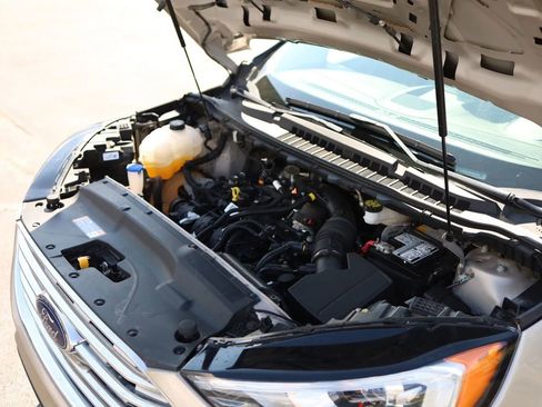 Used 2020 Ford Edge SEL w/ Cold Weather Package image 44