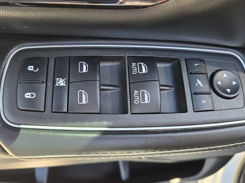 Used 2022 RAM 1500 Limited AWD/4WD image 18