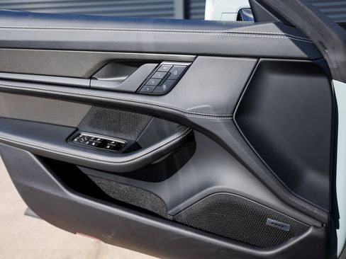 Certified 2025 Porsche Taycan GTS image 23