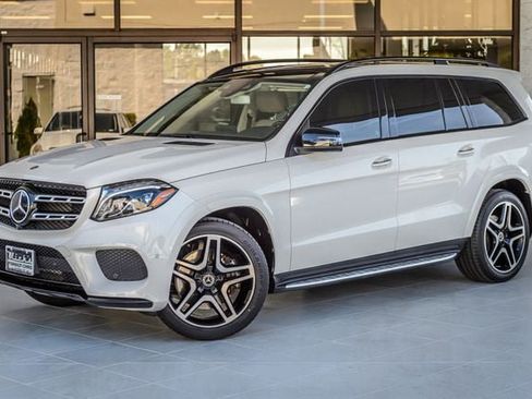 Used 2018 Mercedes-Benz GLS 550 4MATIC image 2