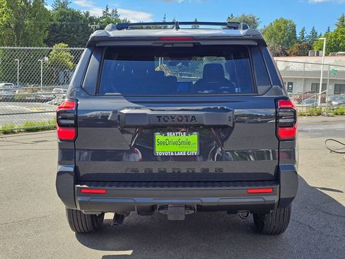 New 2026 Toyota 4Runner SR5 AWD/4WD image 6