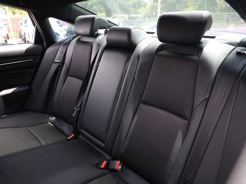Used 2021 Honda Accord Sport image 12