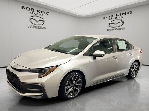 Used 2020 Toyota Corolla SE FWD image 1