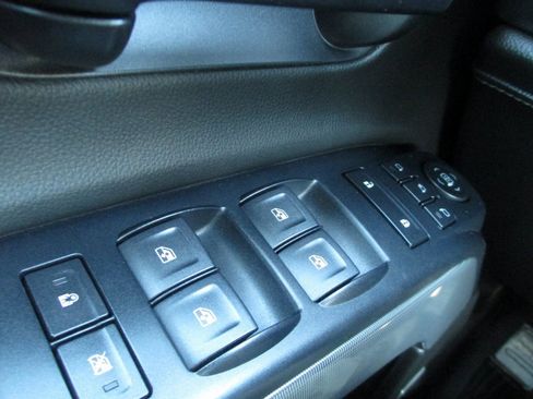 Used 2019 Chevrolet Silverado 2500 LTZ w/ Duramax Plus Package image 26