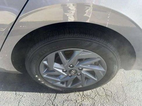 Used 2024 Hyundai Elantra SEL image 19