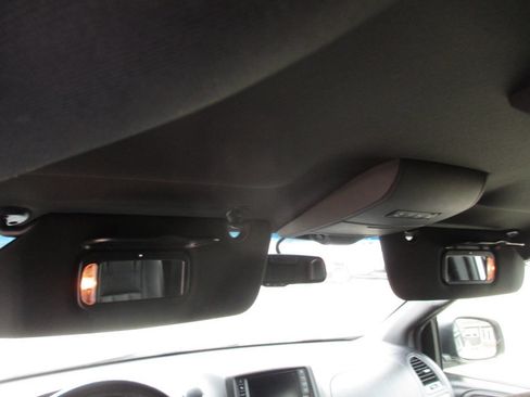 Used 2017 Dodge Grand Caravan GT image 37