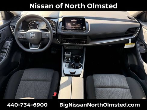 New 2026 Nissan Rogue SV w/ Cold Weather Package AWD/4WD image 17