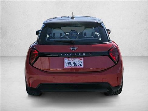Certified 2025 MINI Cooper S FWD image 7