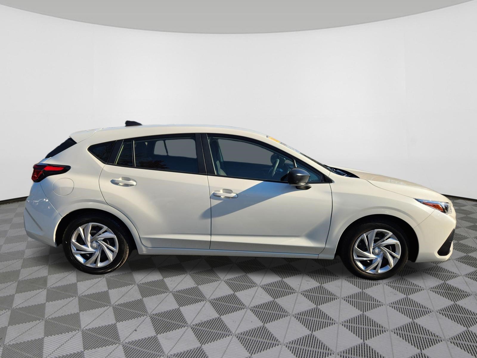 Certified 2024 Subaru Impreza 2.0i AWD/4WD image 6