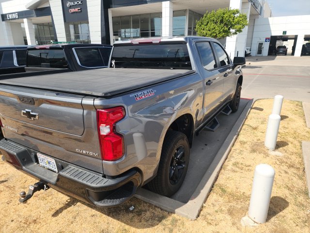 Used 2022 Chevrolet Silverado 1500 Custom Trail Boss AWD/4WD image 3