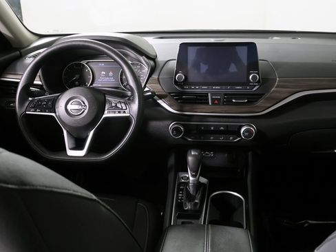 Used 2024 Nissan Altima 2.5 SV AWD/4WD image 27