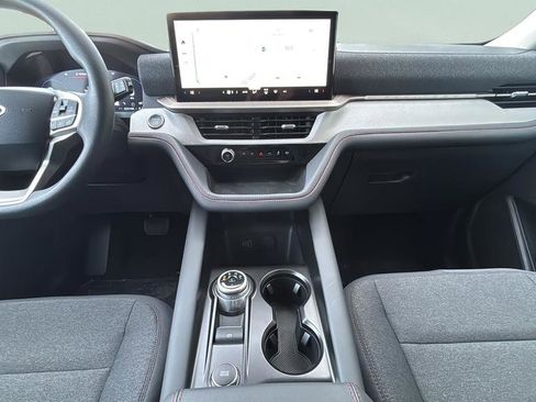 New 2026 Ford Explorer Active image 19