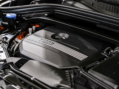 Used 2025 BMW X2 xDrive28i image 54