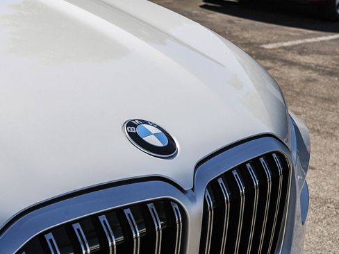 Certified 2026 BMW X7 xDrive40i AWD/4WD image 9