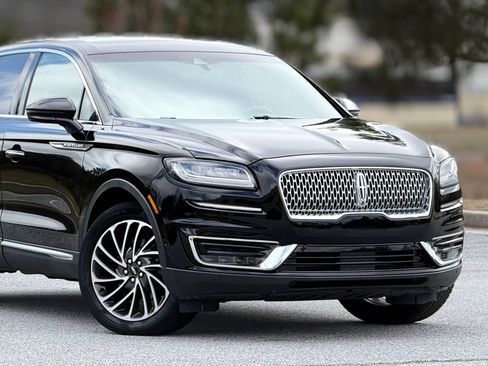 Used 2019 Lincoln Nautilus Reserve image 46