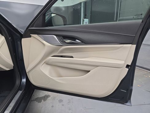 Used 2022 Cadillac CT4 Luxury w/ Sun And Sound Package RWD image 40