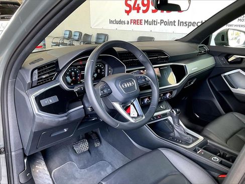 Used 2025 Audi Q3 2.0T Premium image 4