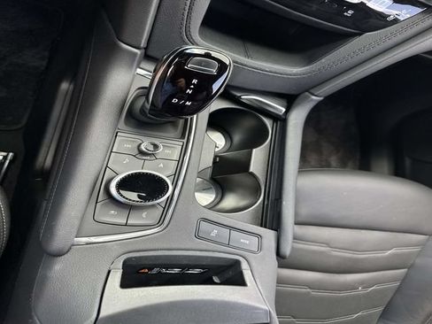 Used 2024 Cadillac XT6 Sport w/ LPO, Onyx Lite Package AWD/4WD image 24