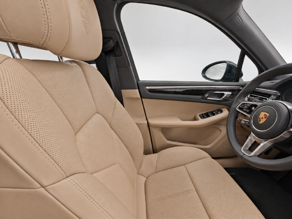 Used 2021 Porsche Macan AWD/4WD image 9