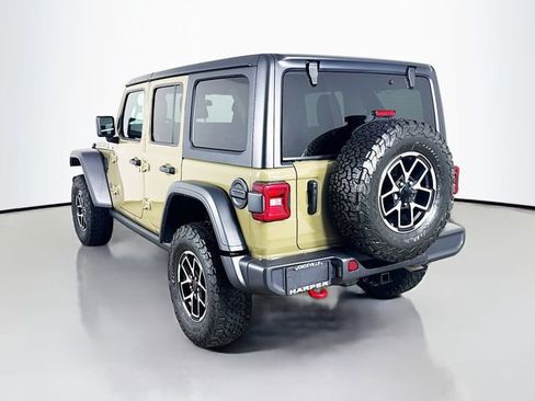 Used 2025 Jeep Wrangler Unlimited Rubicon AWD/4WD image 9
