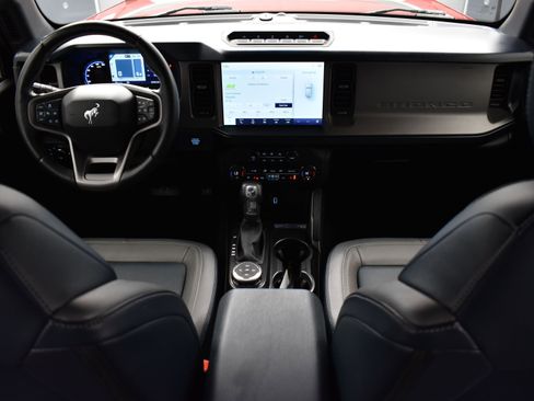 Used 2021 Ford Bronco First Edition image 13