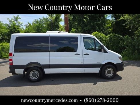 Used 2016 Mercedes-Benz Sprinter 2500 image 9