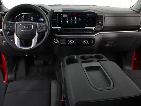 Used 2025 GMC Sierra 1500 SLE AWD/4WD image 9