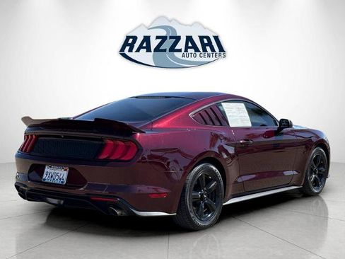 Certified 2018 Ford Mustang Coupe RWD image 3