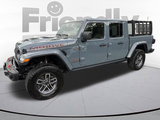 Used 2024 Jeep Gladiator Mojave AWD/4WD image 2